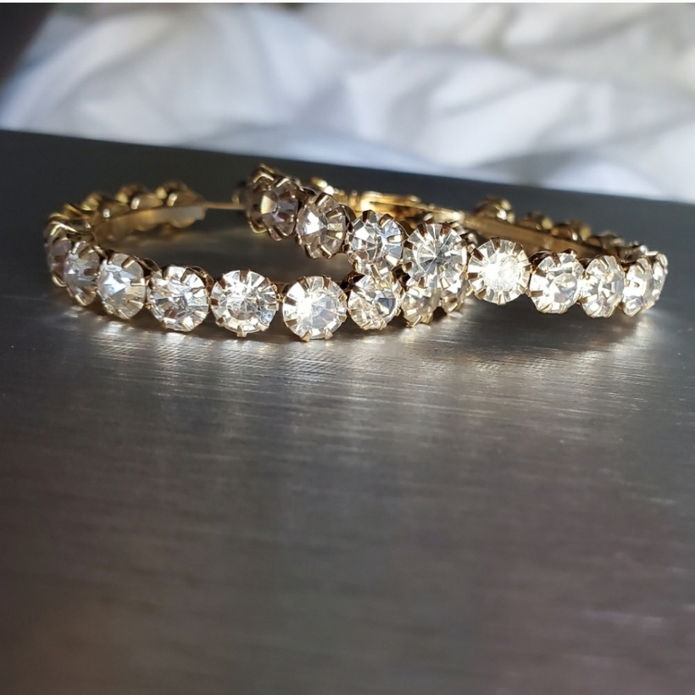 New Fashion Gold Hoop Earrings - Picture 3 of 6